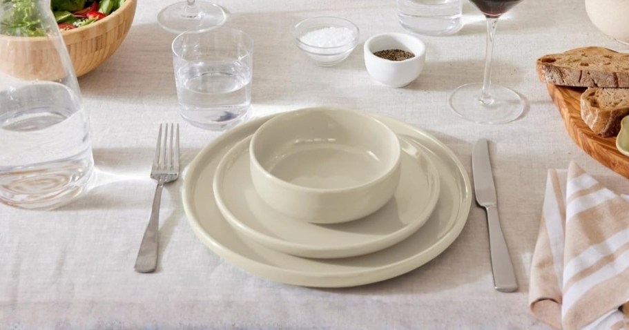 Amazon Basics 12-Piece Dinnerware Set Just $35 Shipped
