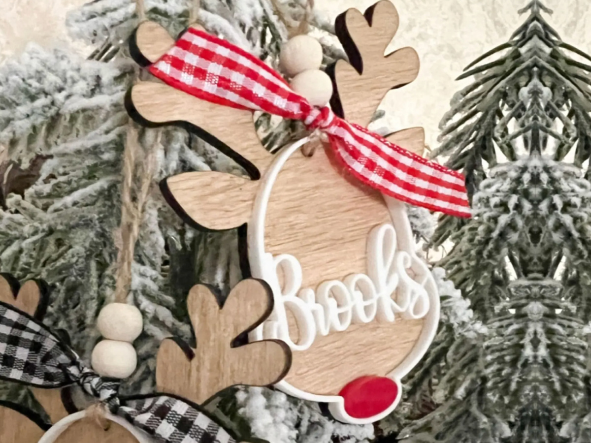 Reindeer Christmas Ornaments Personalized Gift for Kids Wooden Tree Decor  Gift Name Tags 