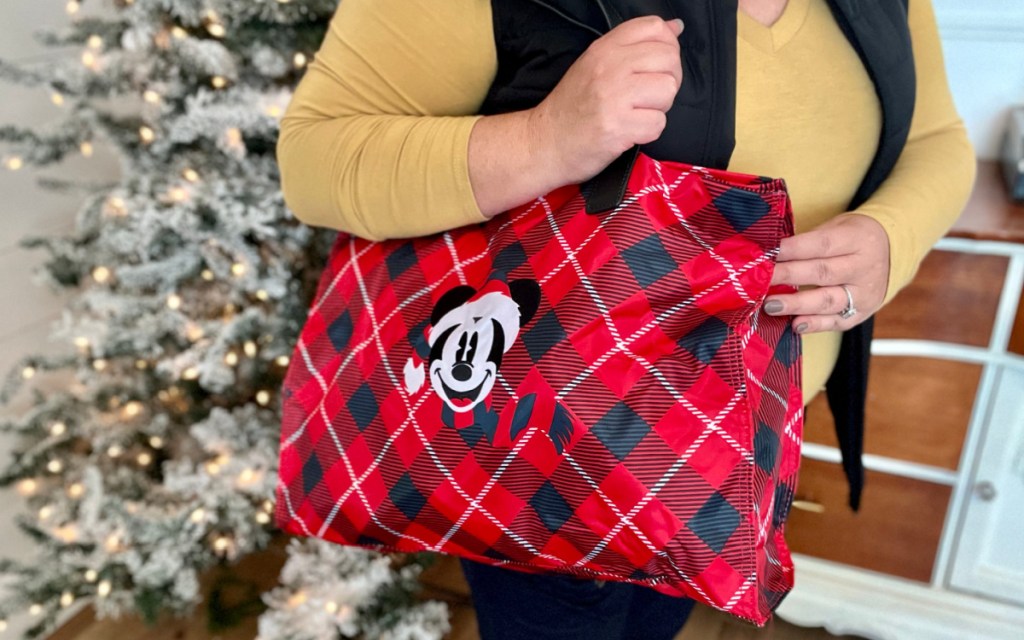 mickey holiday tote on arm