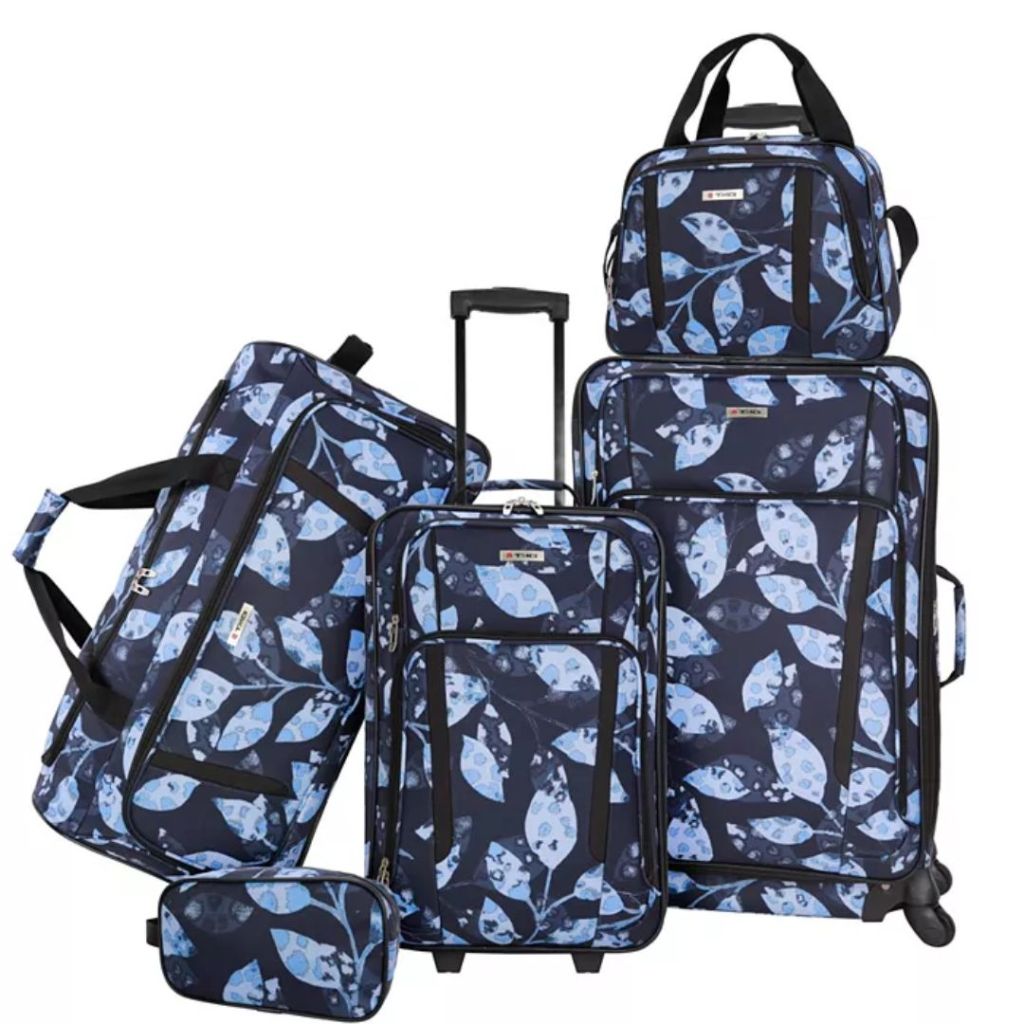 Tag Freehold 5-Piece Softside Spinner Luggage Sets 