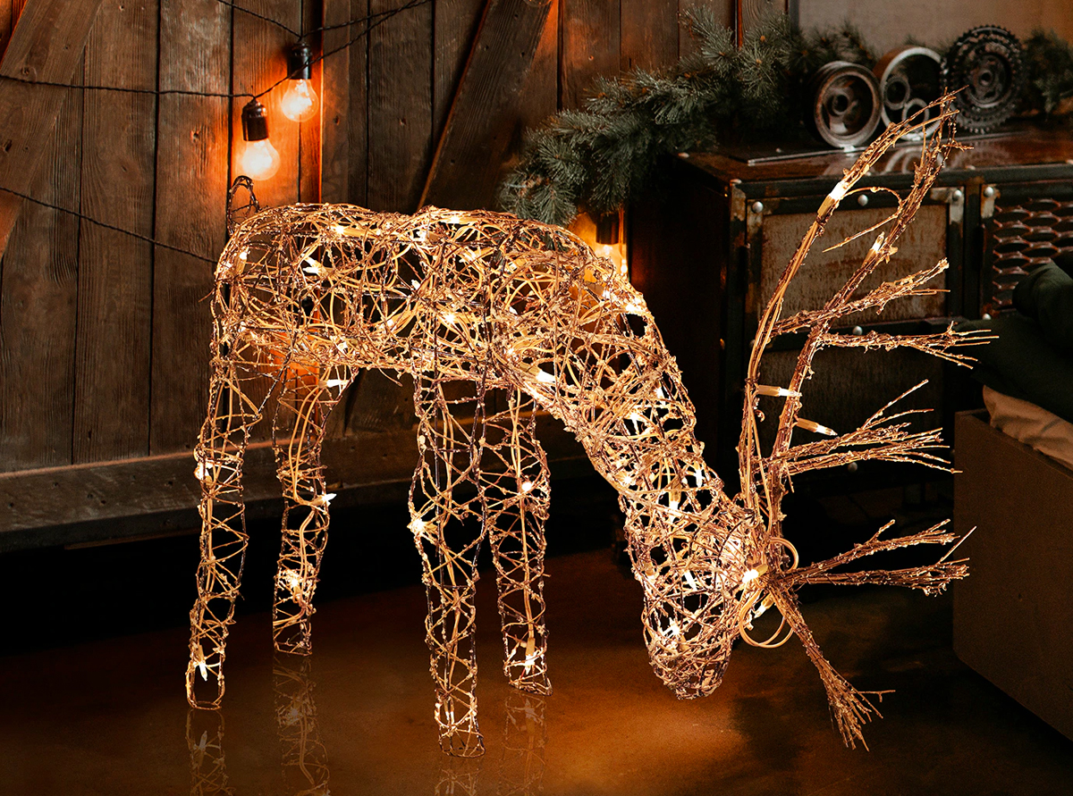 lighted reindeer decoration