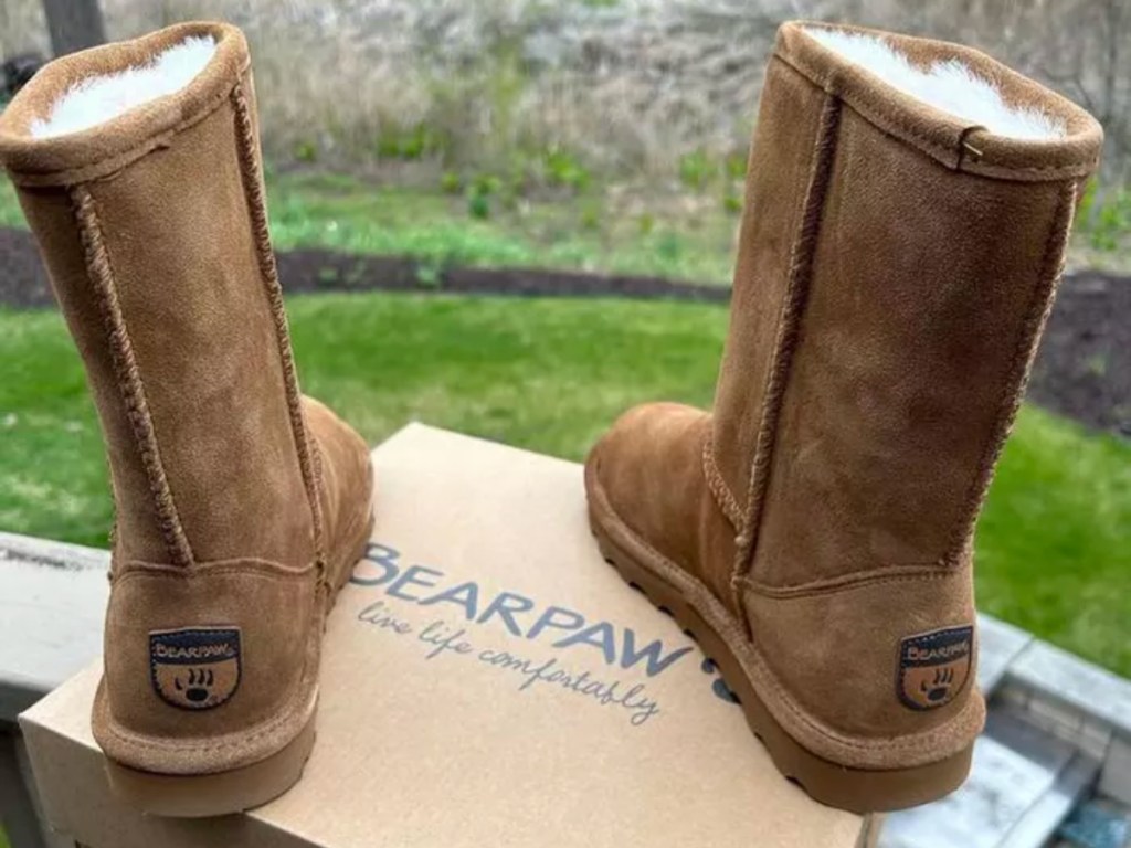 Bearpaw-Elle-Boots أحذية الثلوج النسائية Bearpaw يتم شحنها بسعر 39.98 دولارًا أمريكيًا فقط (100 دولارًا أمريكيًا بشكل منتظم)