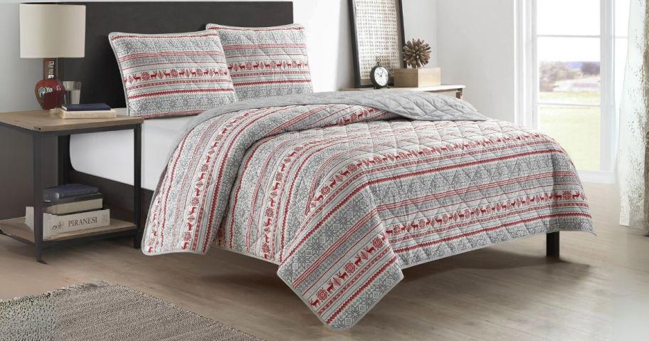 Dearfoams 3-Piece Reindeer Quilt Set - King on bed in bedroom