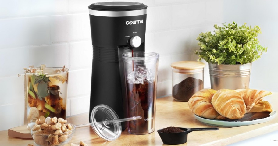 Gourmia Iced Coffee Maker with 24oz Reusable Tumbler in Black