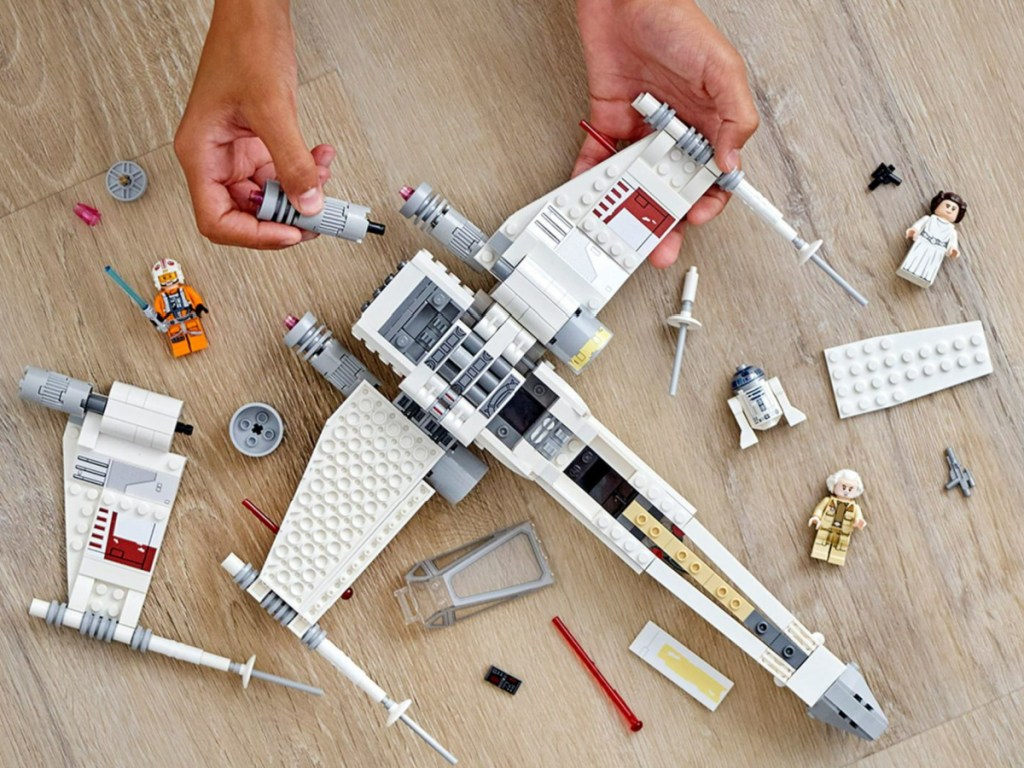 LEGO Star Wars Luke Skywalker’s X-Wing Fighter 75301 Building Toy Set