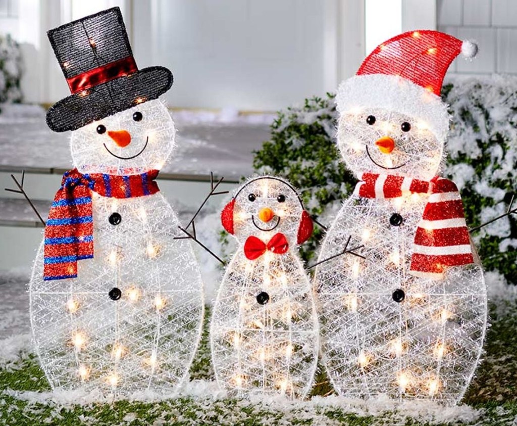 Lighted Snowman Family