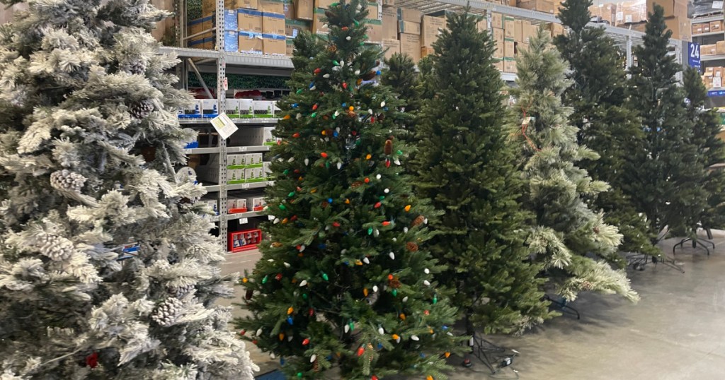 Lowes-Christmas-Trees إعلان لوي الجمعة السوداء 2022