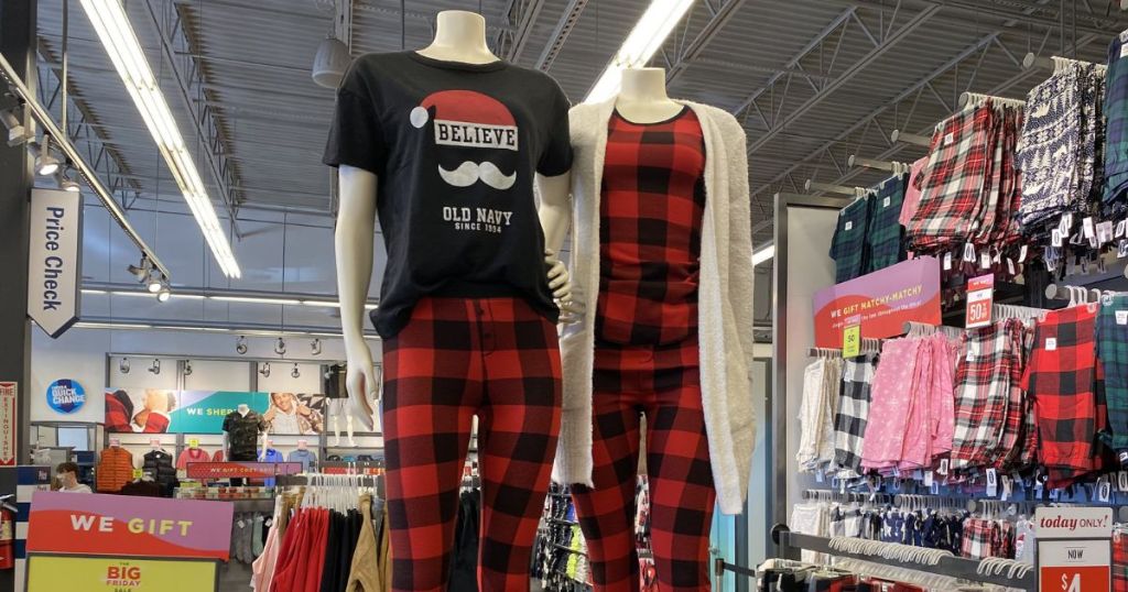 Mannequins at Old Navy