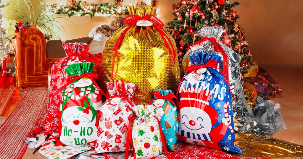 POPGIFTU Christmas Drawstring 40-Piece Gift Bag Set