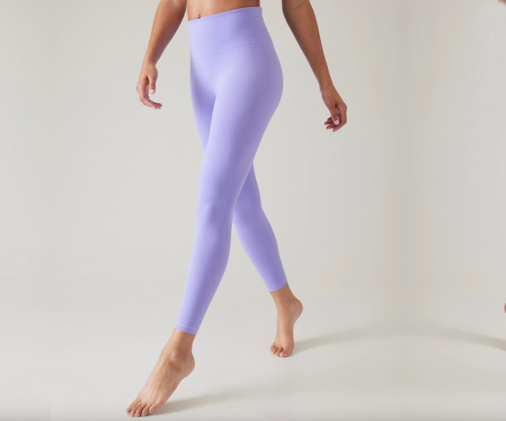 woman wearing lavender tights