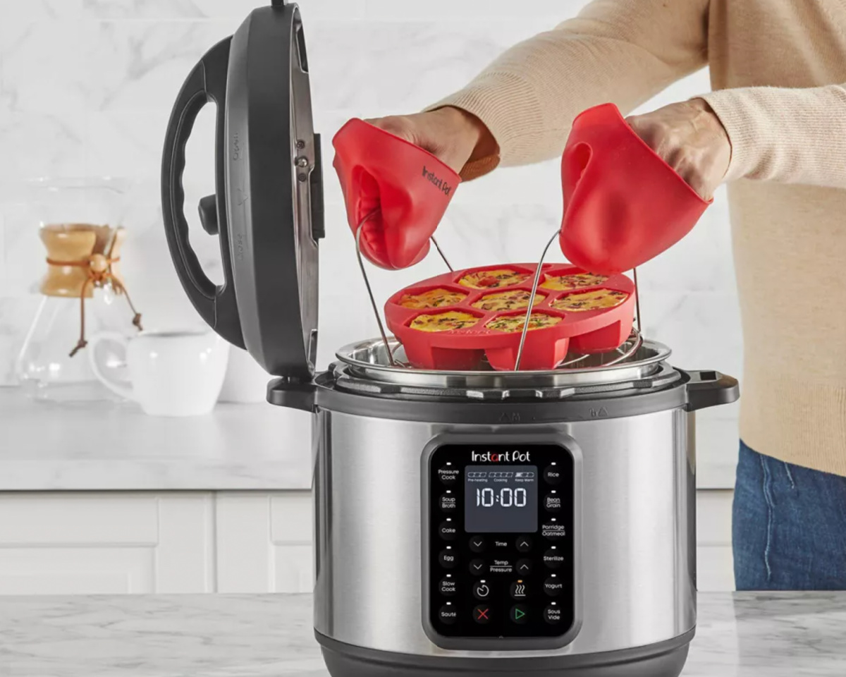 Instant Pot Pressure Cooker Bundle Only $89.99 Shipped on Target.com (Reg. $130) | Includes Rack & Silicone Mold