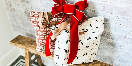 Enter Our Christmas Giveaway to Win a Minted Snap Tote ($36 Value) | 22 Winners!