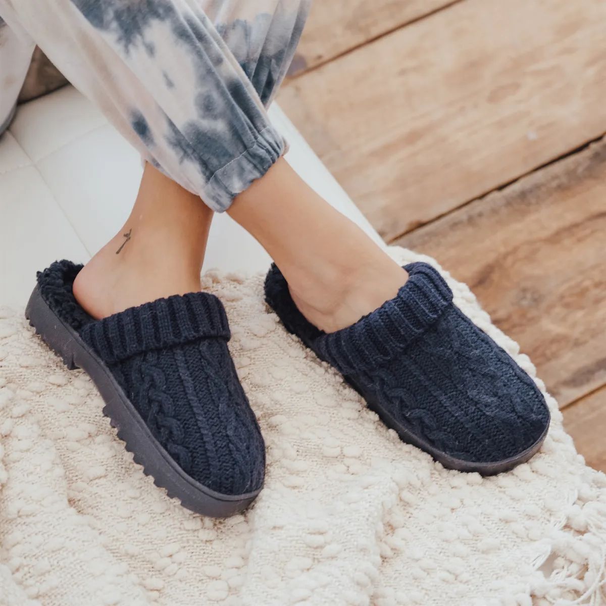 muk-luks womens minette slipper