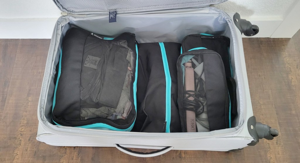 packing cubes in luggage