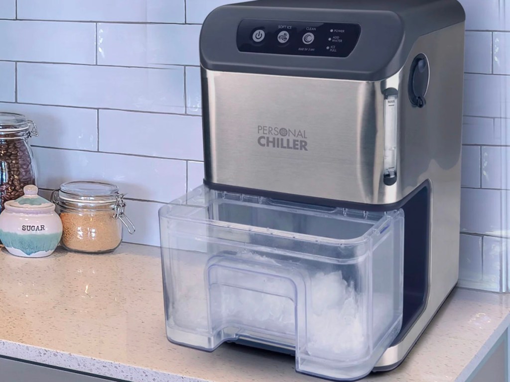 personal chiller nugget ice maker sitting on counter