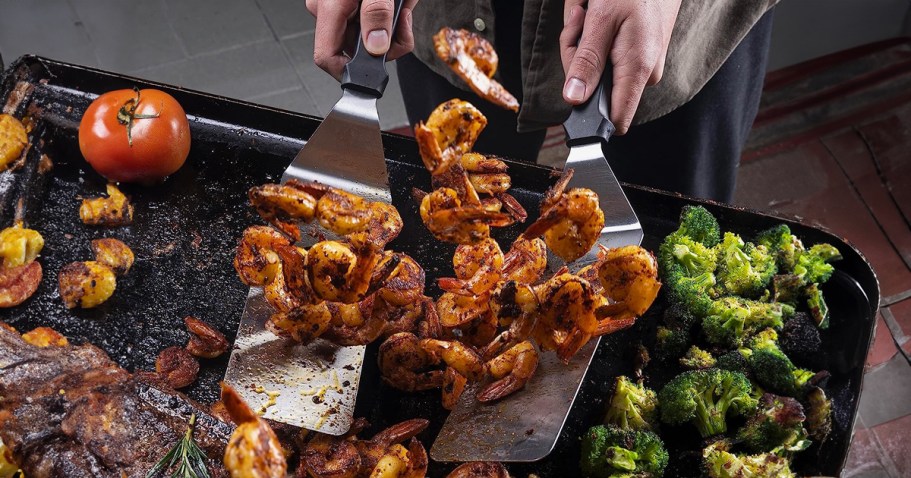 Blackstone 6-Piece Griddle Tool Kit Just $26 on Amazon (Reg. $46)