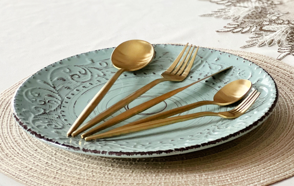 The Best Gold Flatware To Impress Your Guests All Under $100