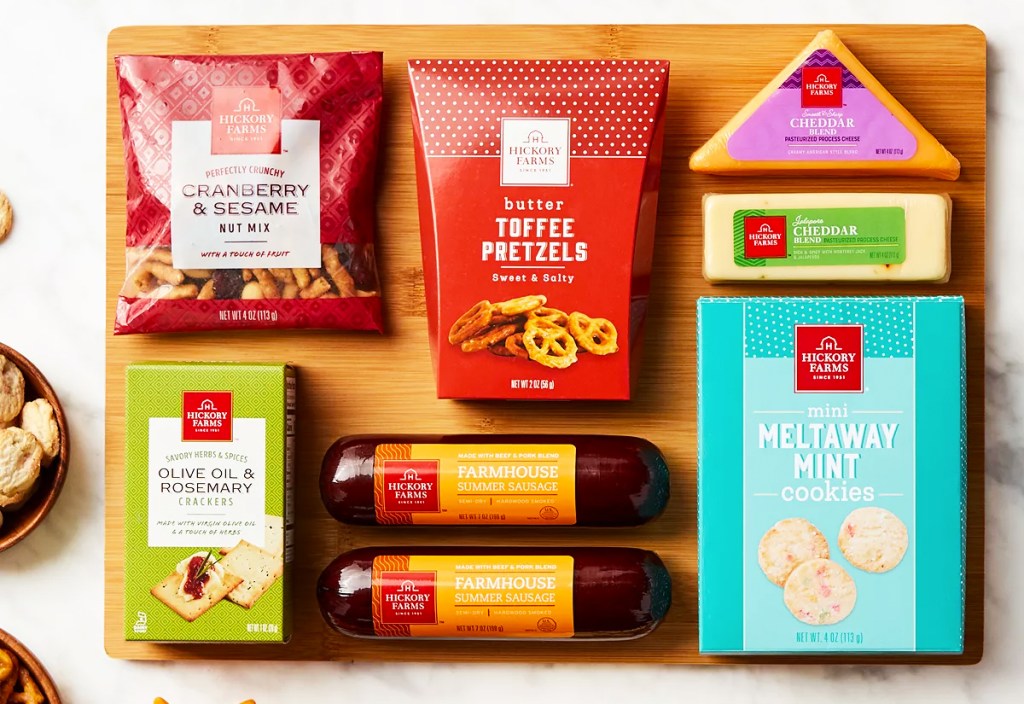 Hickory Farms Holiday Snack Board Gift Set