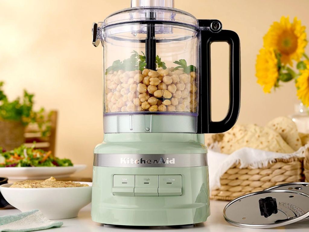 mint food processor with food in it