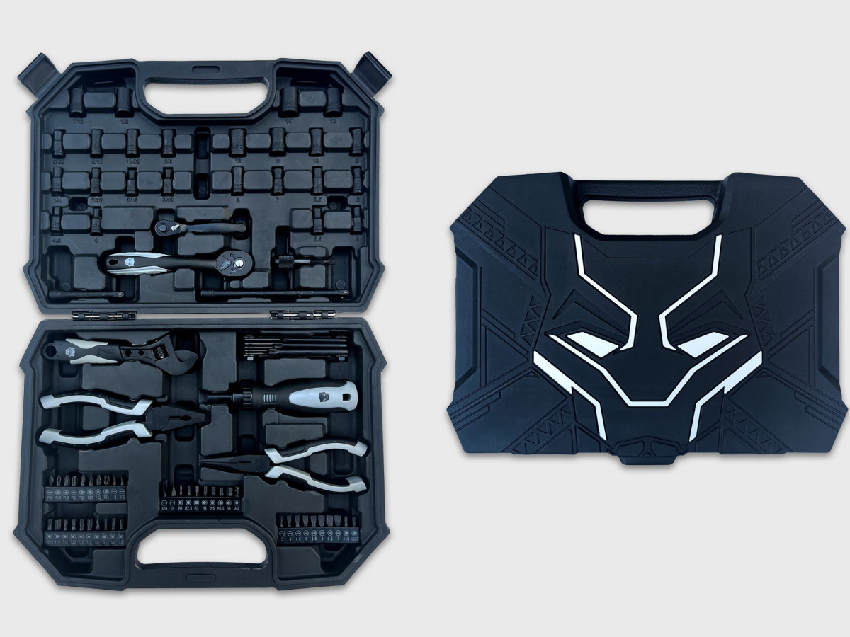 ユニバーサルブラックレーベルフルセット Marvel Black Panther 82-Piece Tool Set ONLY $15 on Walmart.com