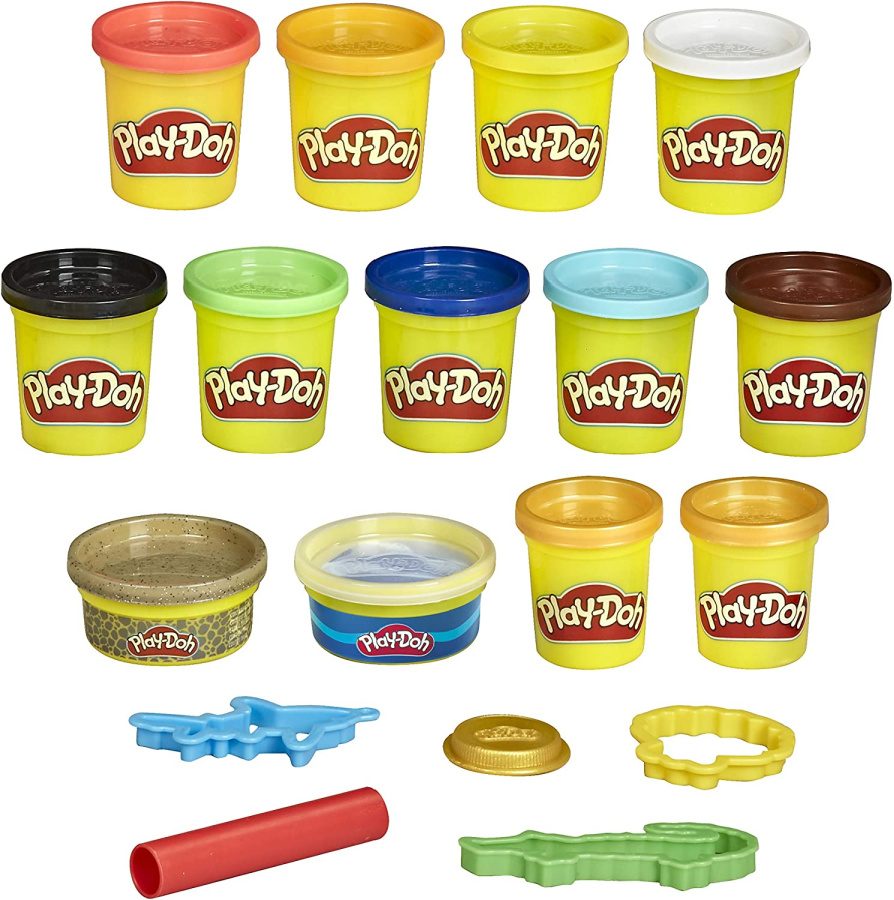 Play-Doh set with pirate themed cutters and mold with 13 cans play-doh