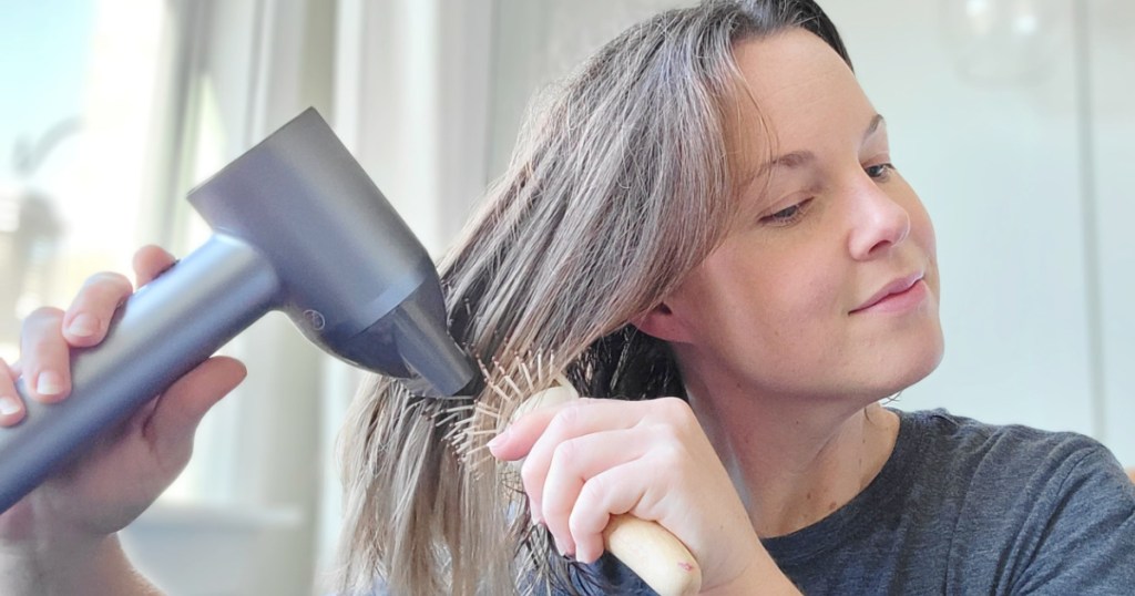 woman drying hair with Tensky Hair Dryer