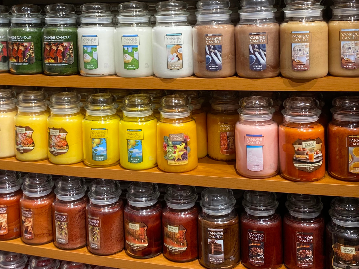 Up to 75 Off Yankee Candle SemiAnnual Sale Large Jar Candles from 9.60 Each! Hip2Save