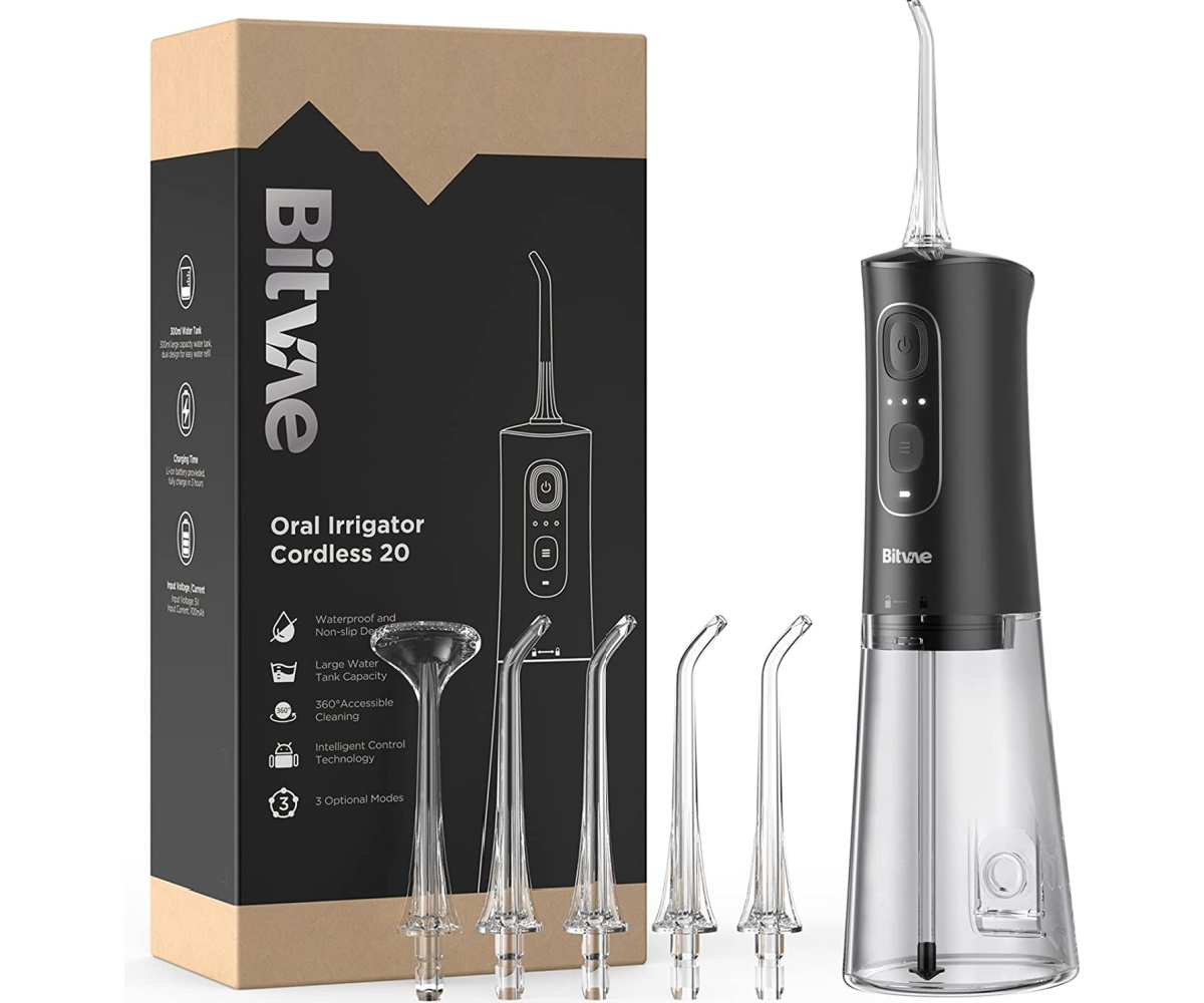 Biteve water flosser with 5 different heads and packaging