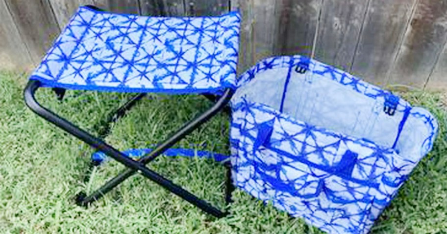 blue and white tie dye stool and tote 