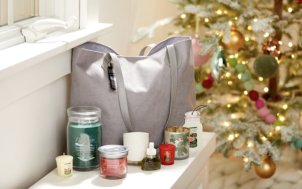 Yankee Candle bag with goodies 
