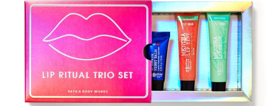 Box with lips on the front and three lip glosses in it