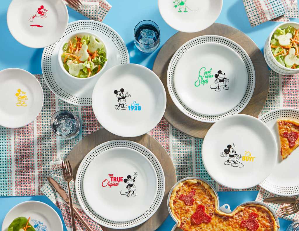 New Corelle Vitrelle Disney 100 Commemorative Set of 4 Salad Plates 8.5