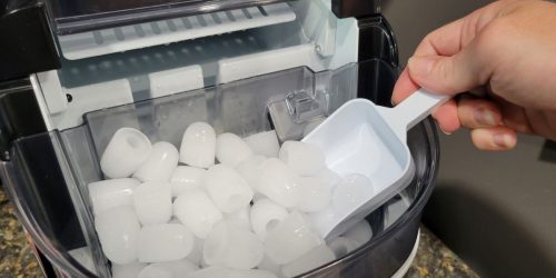 Self-Cleaning Countertop Ice Maker Only $75 Shipped on Amazon (Makes 26lbs of Ice Per Day)