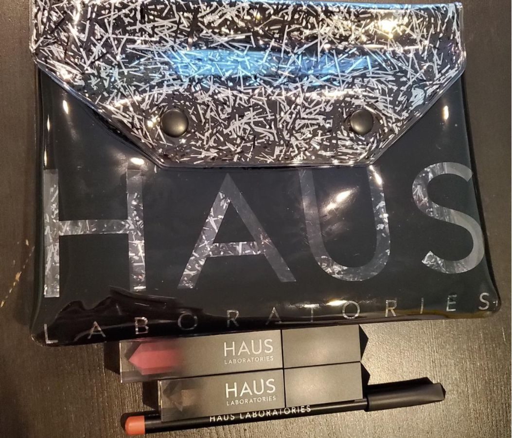 Haus Laboratories Makeup Haus of Metalhead Schminkset und Tasche