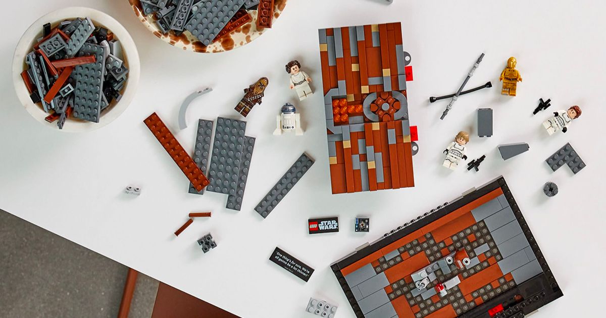 LEGO starwars trash compactor diorama 