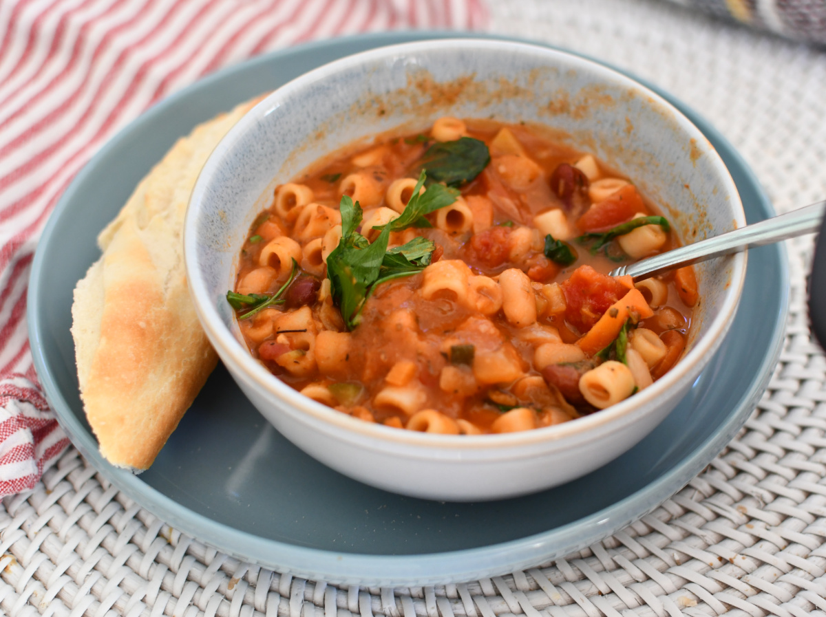 Hearty &amp; Comforting Minestrone Soup | Meatless Meal Idea