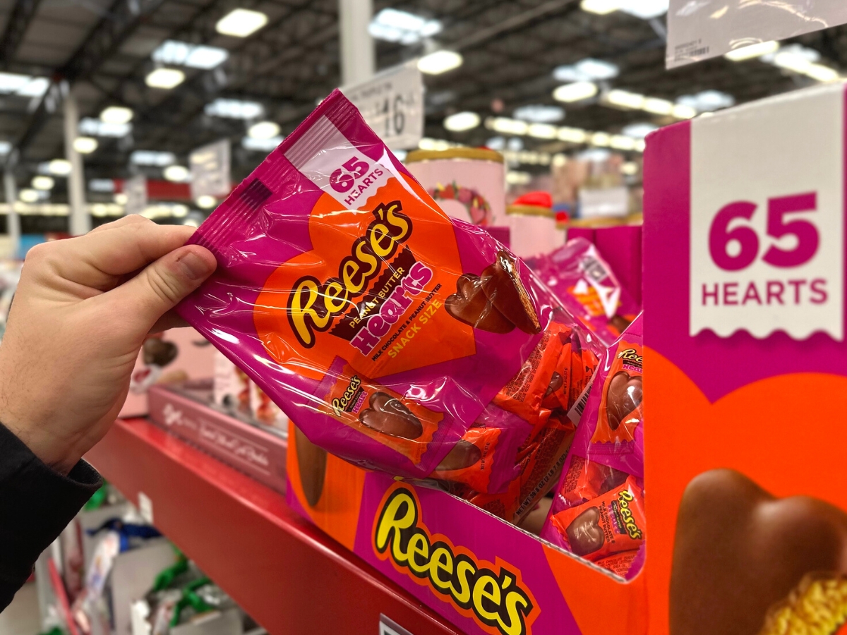 11 Favorite Sam's Club Valentine's Candy Finds HeartShaped Reese's