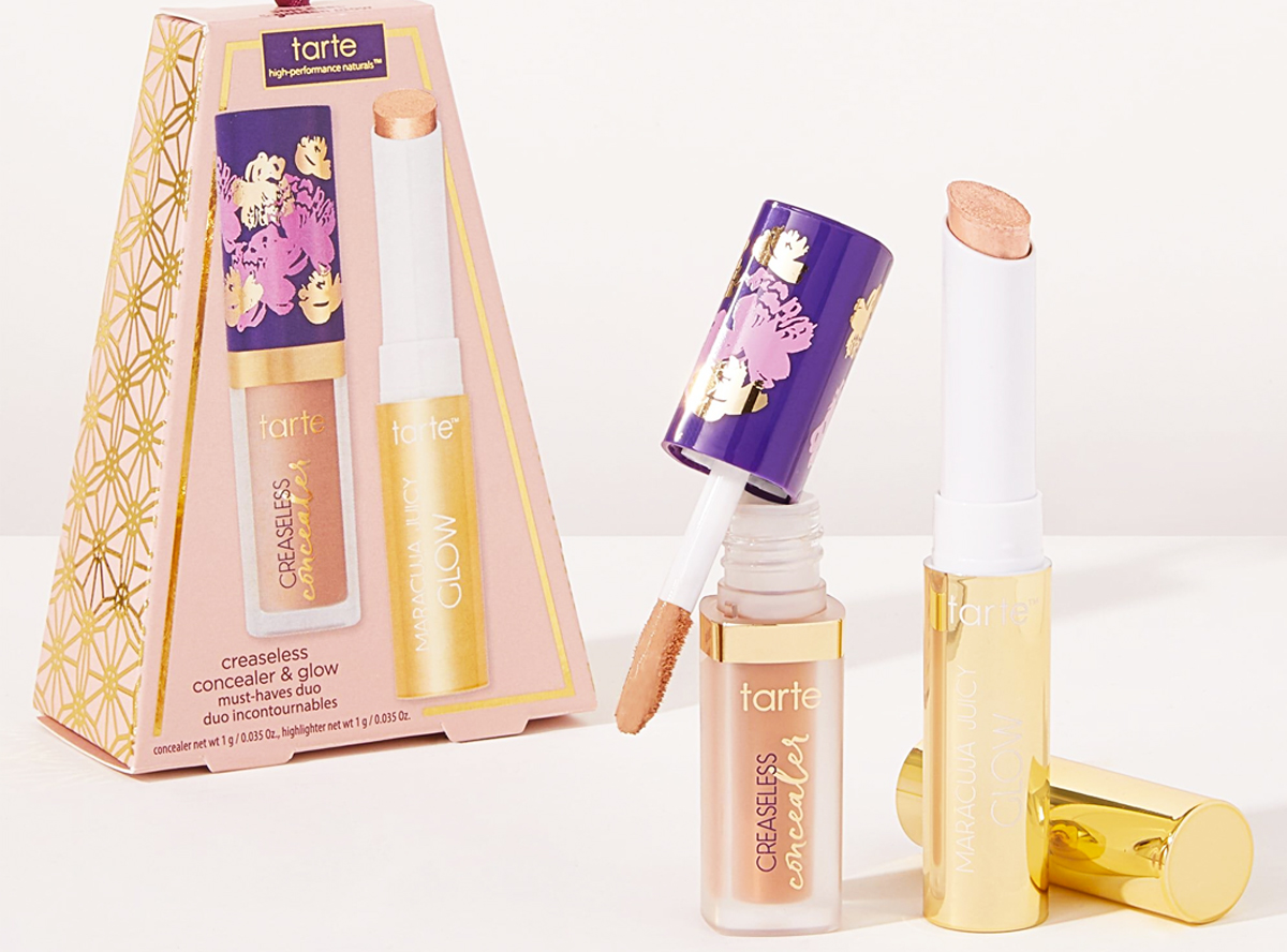 Tarte Creaseless Concealer and glow stick next to the box.