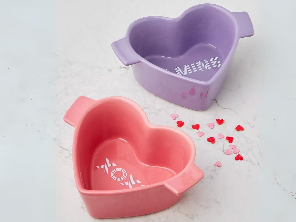 2-Piece pink and purple Heart Stoneware Cocotte Set