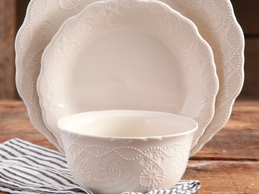 The Pioneer Woman Cowgirl Lace Dinnerware 12-Piece Set
