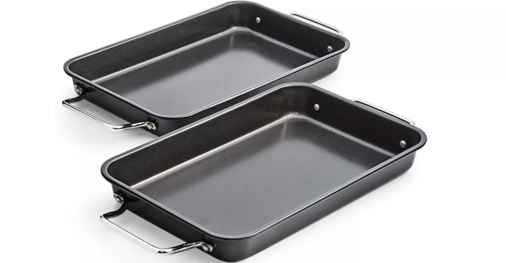 Two roasting pans with handles