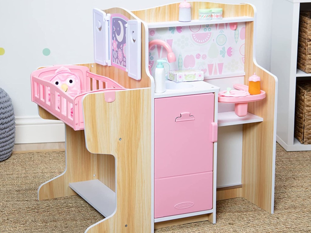 accessories with play center