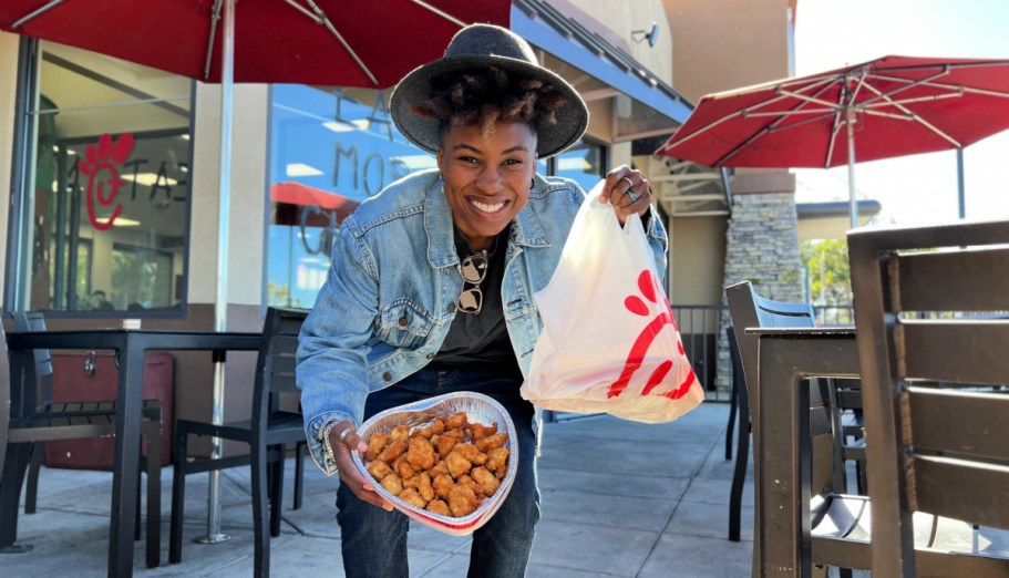 Chick-fil-A Heart-Shaped Trays Return on 1/27 (Nuggets, Chick-n-Minis, & More)