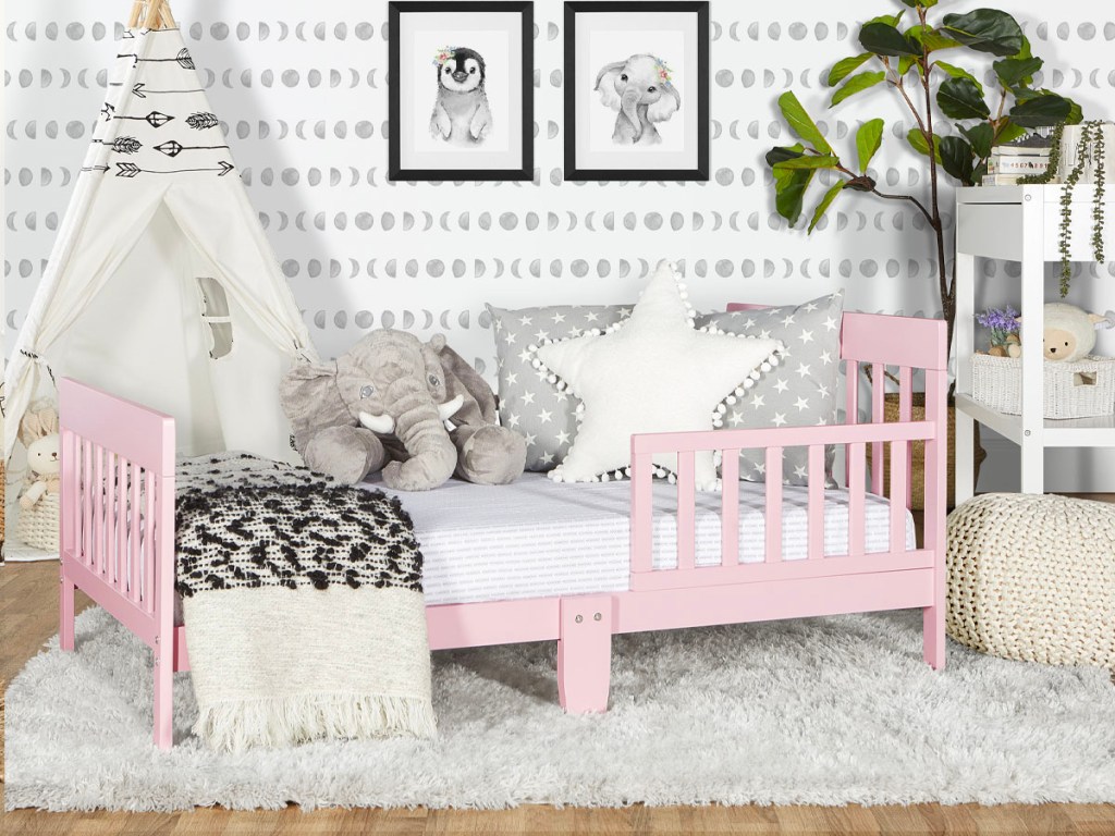 dream on me toddler beds in kids room