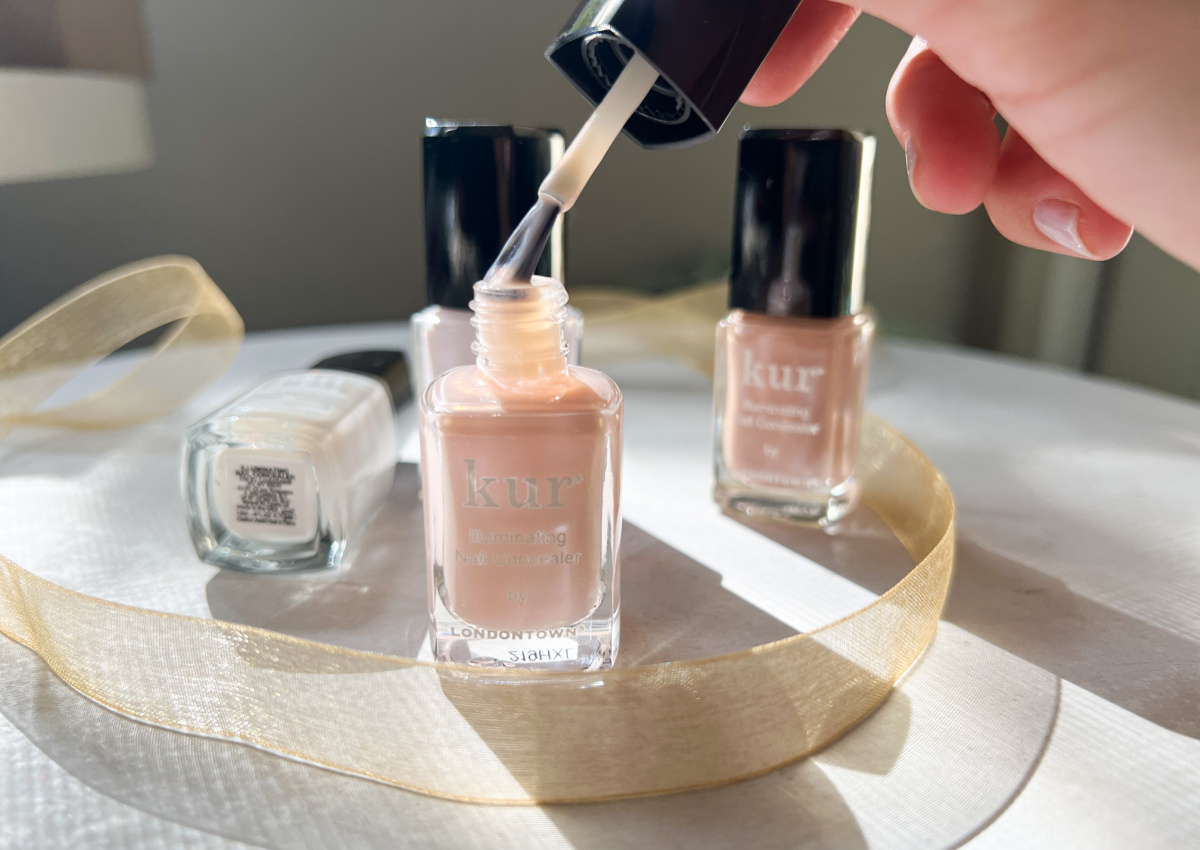 *HOT* Londontown 4-Piece Nail Set from $18 Shipped (Regularly $80) | Brightens Nails in One Swipe!