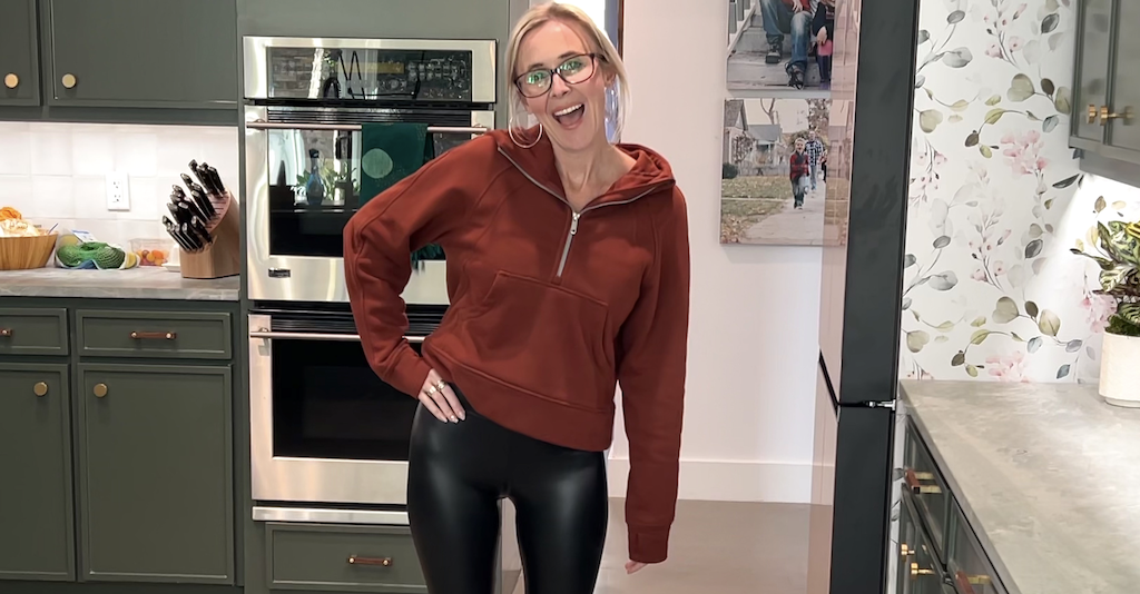 lululemon-scuba-hoodie-lookalike أفضل هوديي لولوليمون سكوبا يشبهه