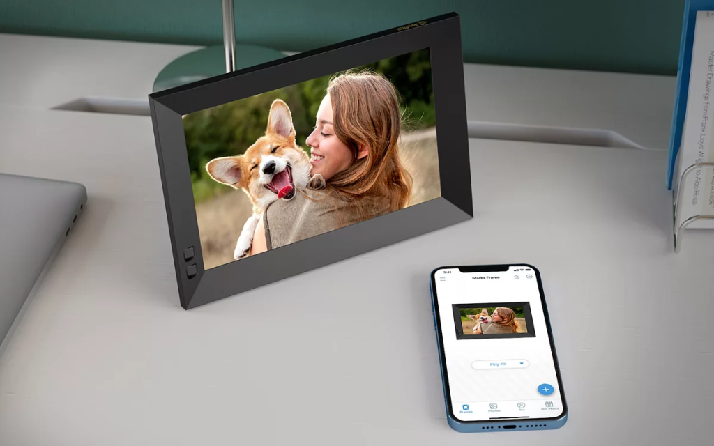 nixplay smart frame and smartphone