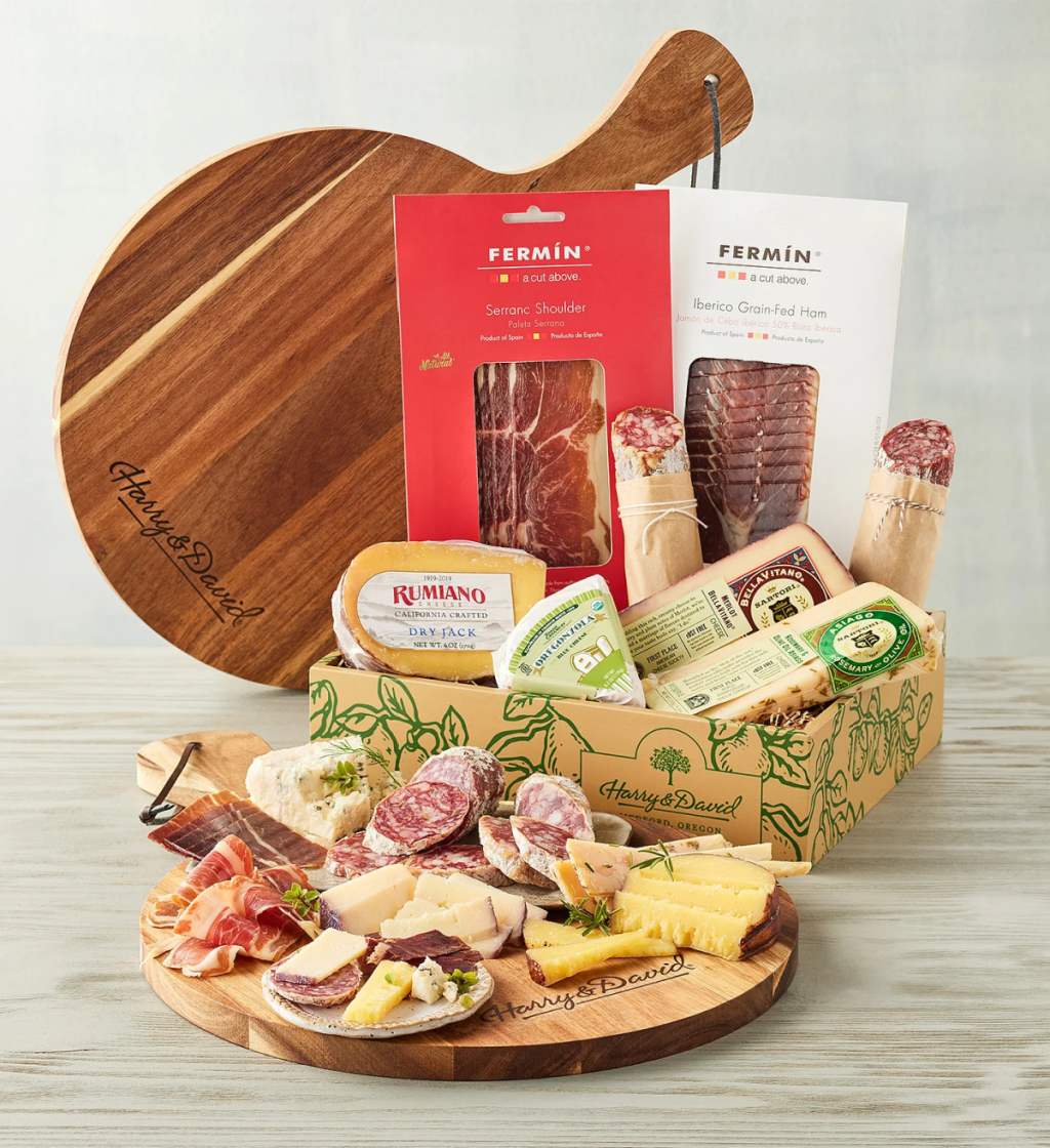 Best Food Gift Baskets Your Loved Ones Won’t Roll Their Eyes At