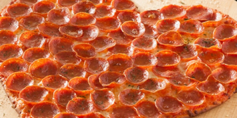 Best Valentine’s Day Restaurant Offers | Heart-Shaped Food, BOGO Entrees & MUCH More!