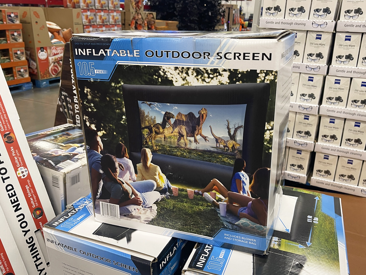 Inflatable Outdoor 10.5′ Movie Screen Possibly Just $27.91 at Sam’s Club (Reg. $100)